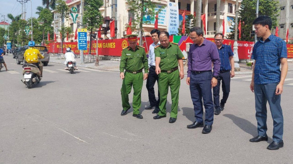 Vụ xe hơi đâm 3 người ở Bắc Giang: Cả nhà đi thăm con trai lớn ở Hà Nội về thì bị tông tử vong